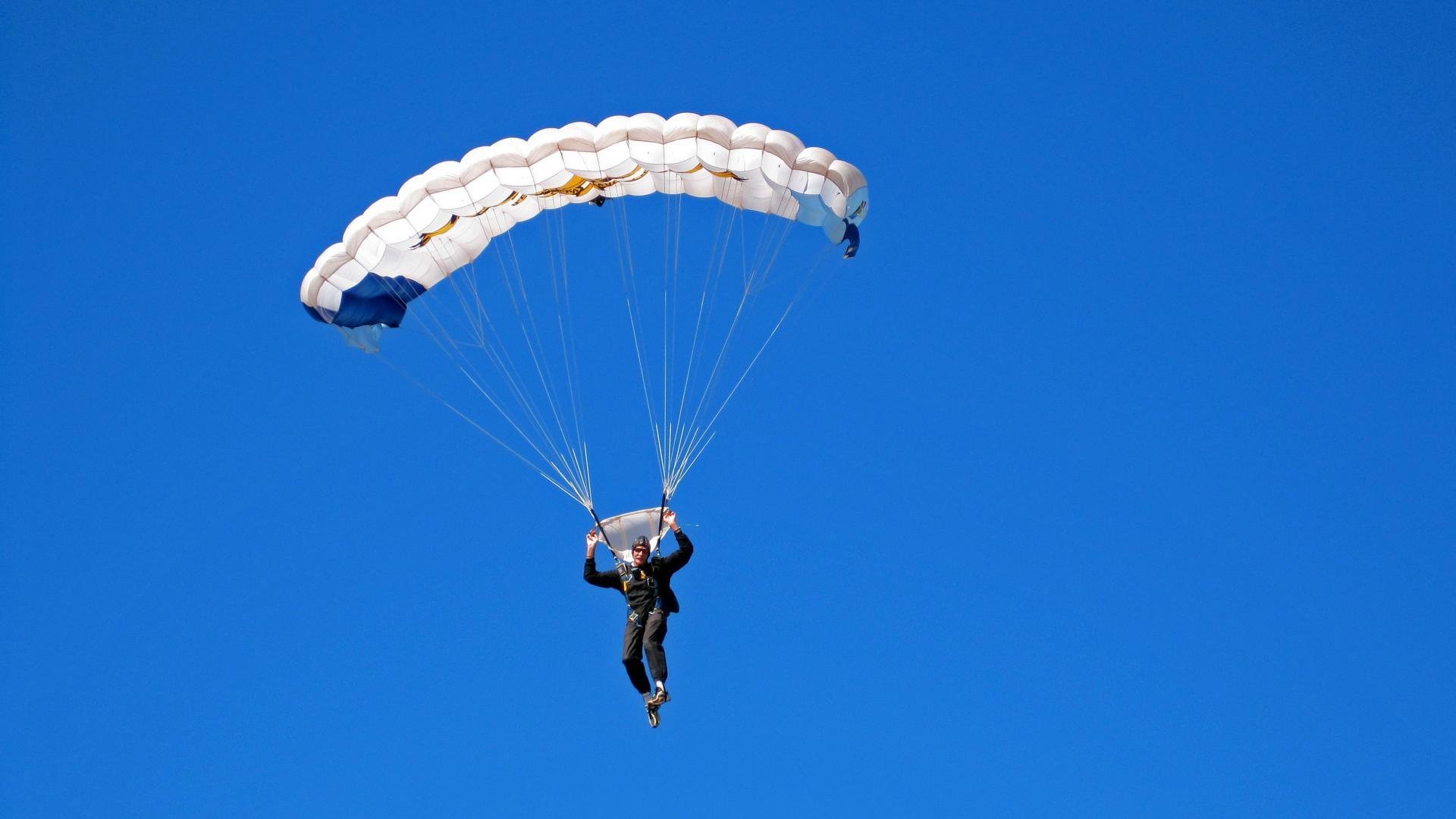 中国足球青训营引入智能训练设备，中国有哪些足球青训基地
